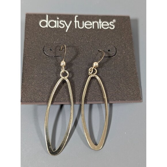 Daisy Fuentes Gold Tone Oval Hoop Dangle Earrings NEW - Picture 3 of 6
